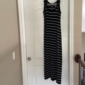 Karen Kane Maxi Dress - Size Small NEW WITH TAGS